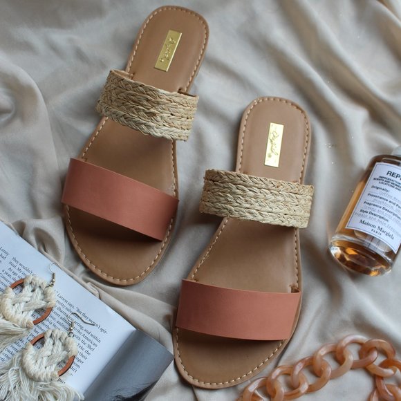 ๐จFEW PAIRS LEFT// Ash coral Two band Slide - Picture 4 of 6